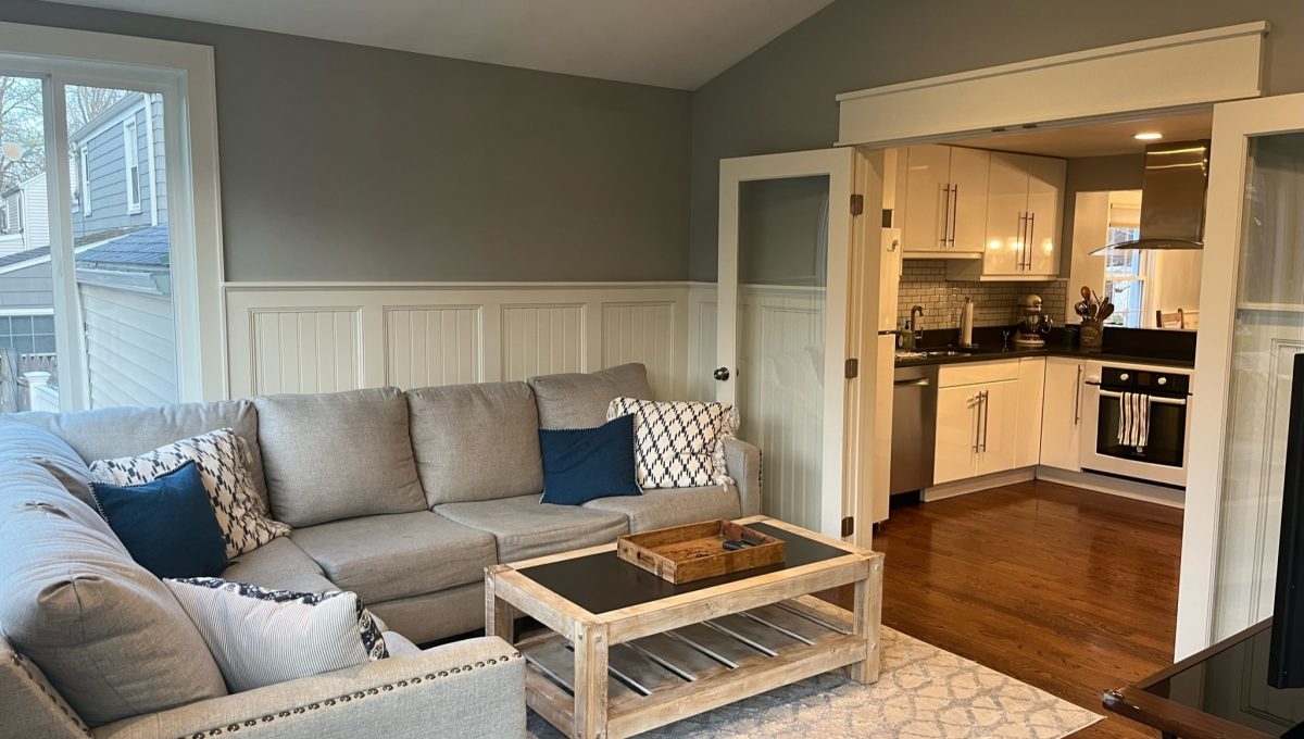HD_1744752619904_Sunroom