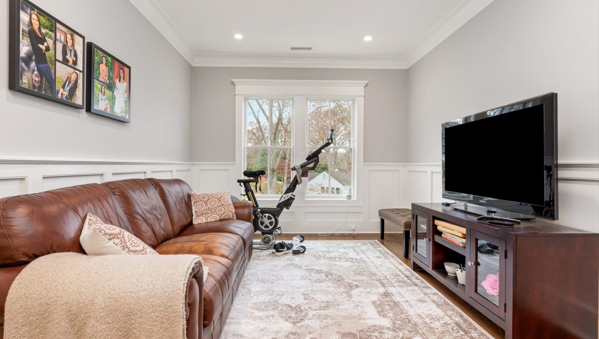 HD_1763150677321_DSC00083